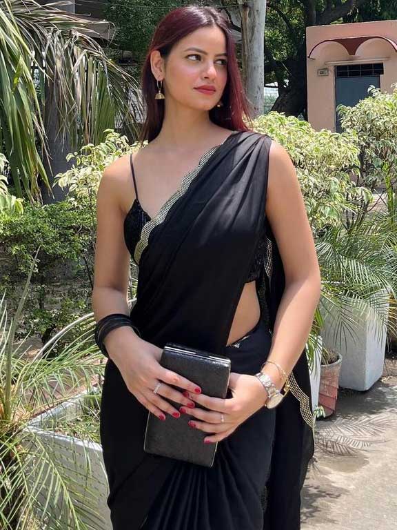 20 year old Call Girl service in Bhopal