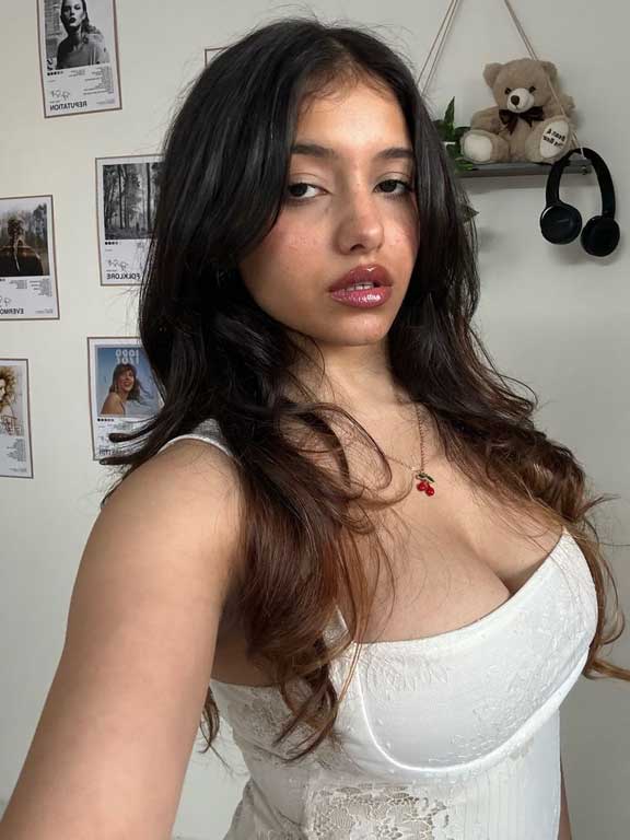 Shetal Call Girl Bhopal Escort